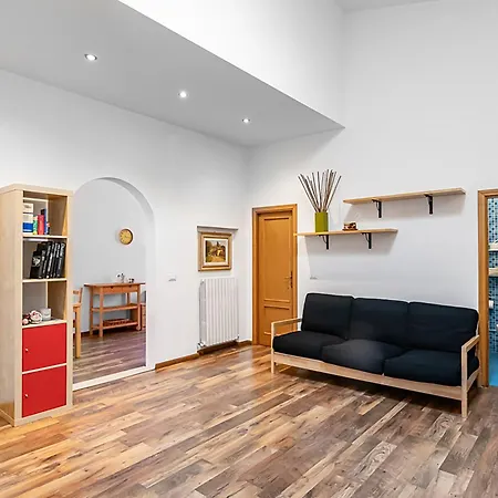 Camollia Modern Apartment! * Siena